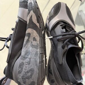 Adidas by Stella McCartney Ultraboost Light Black Camo Sneakers Women’s Size __7